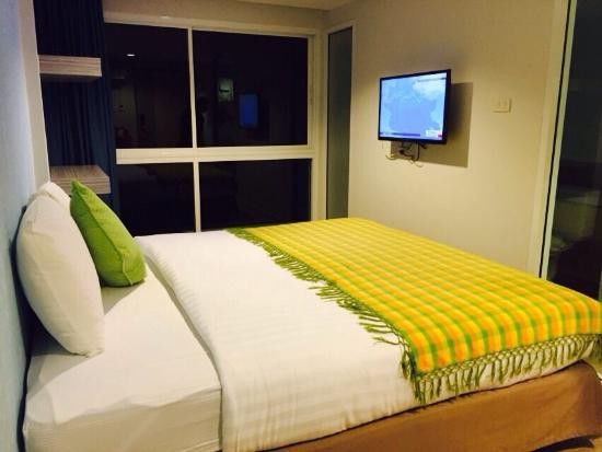 Nantra Pattaya Baan Ampoe