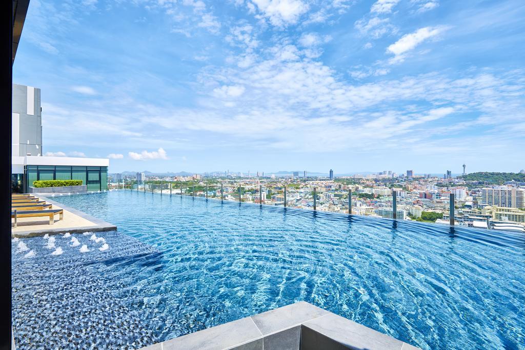 The Base By Fantasea Beach Pattaya