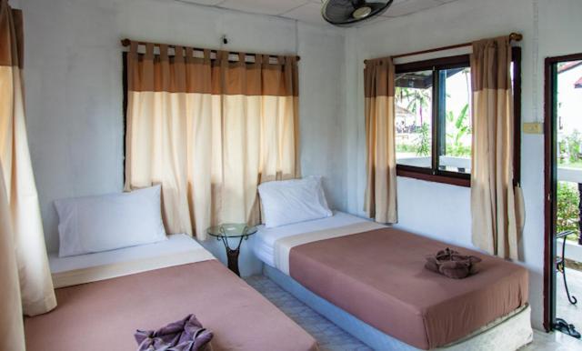 The Village Hotel 2*