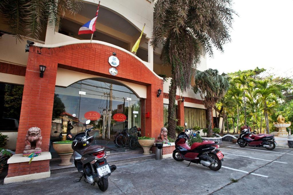 Thai Orange House Hotel 2*