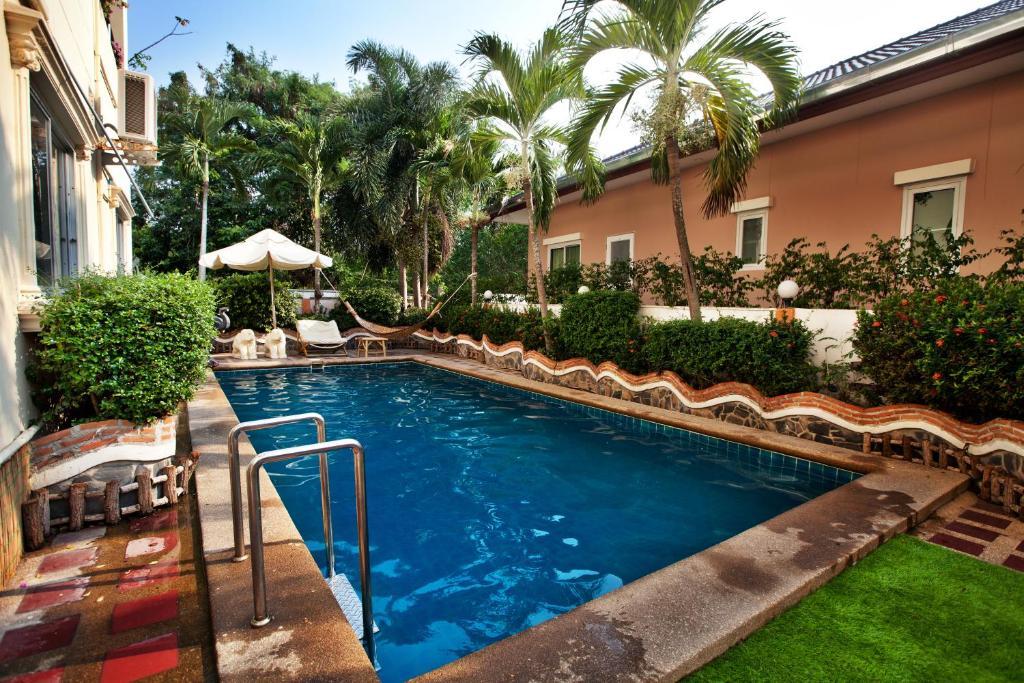 Hotel Thai Orange House 2*