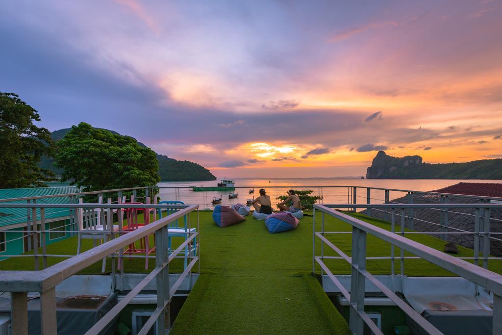 Hotel The Beacha Club Phi Phi Don