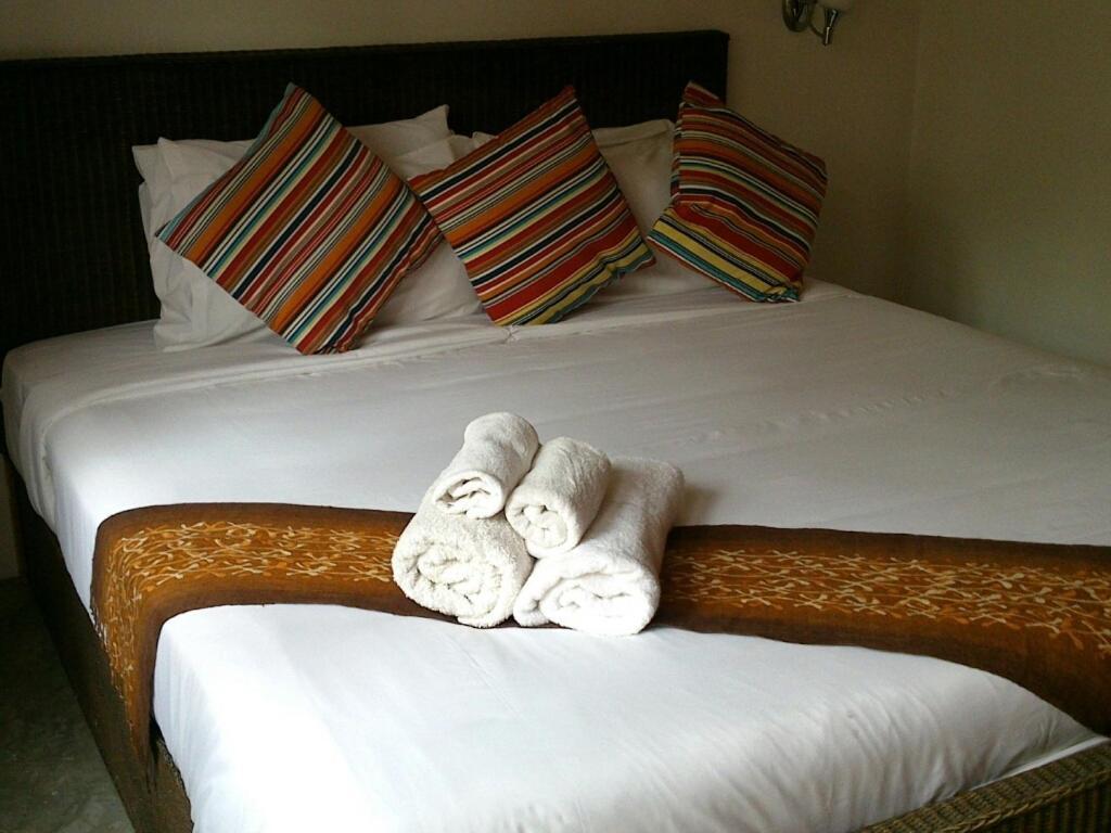 Hotel Lek House 2*