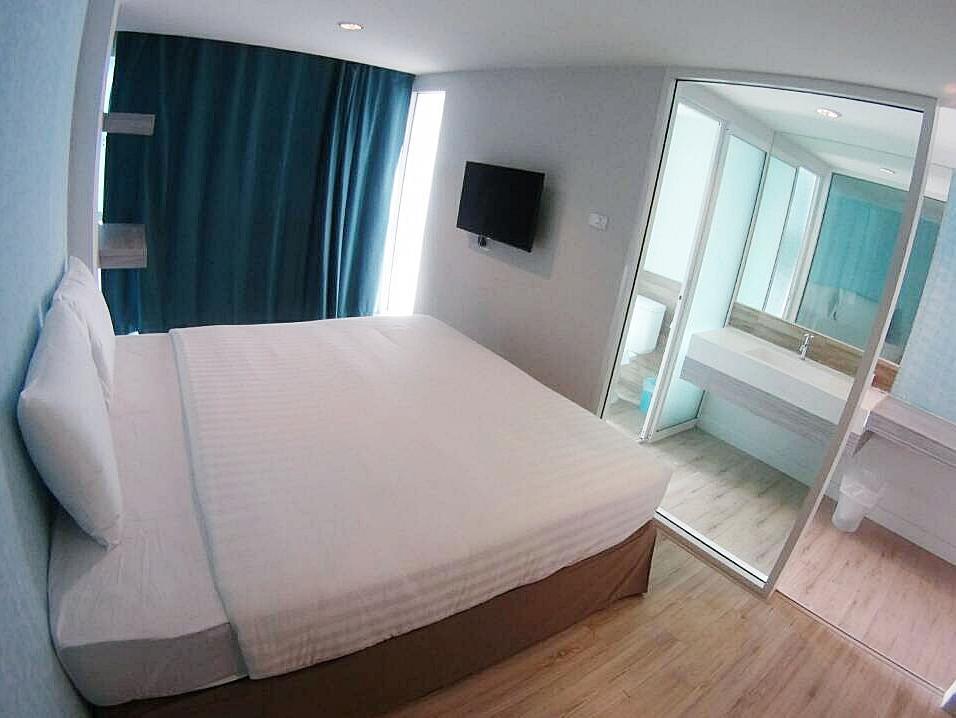 Nantra Pattaya Baan Ampoe Na Chom Thian