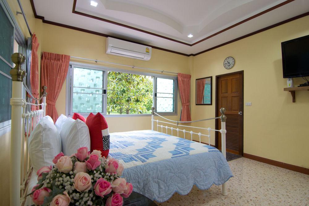 Resort Bueng Bua Thong 2*
