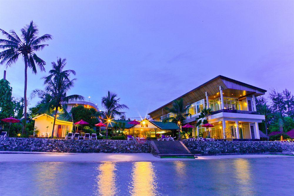 Resort Samui Island & 3*
