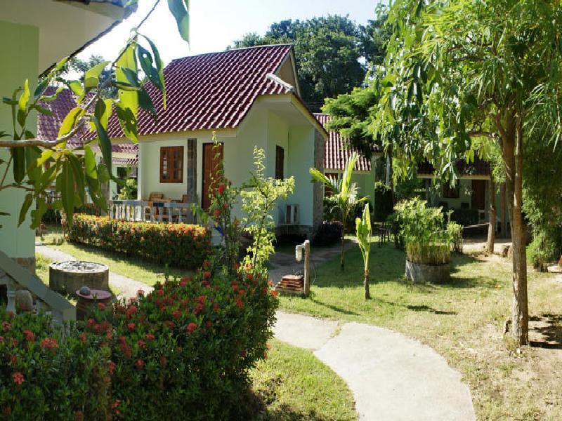 Resort Phuwadee 3*