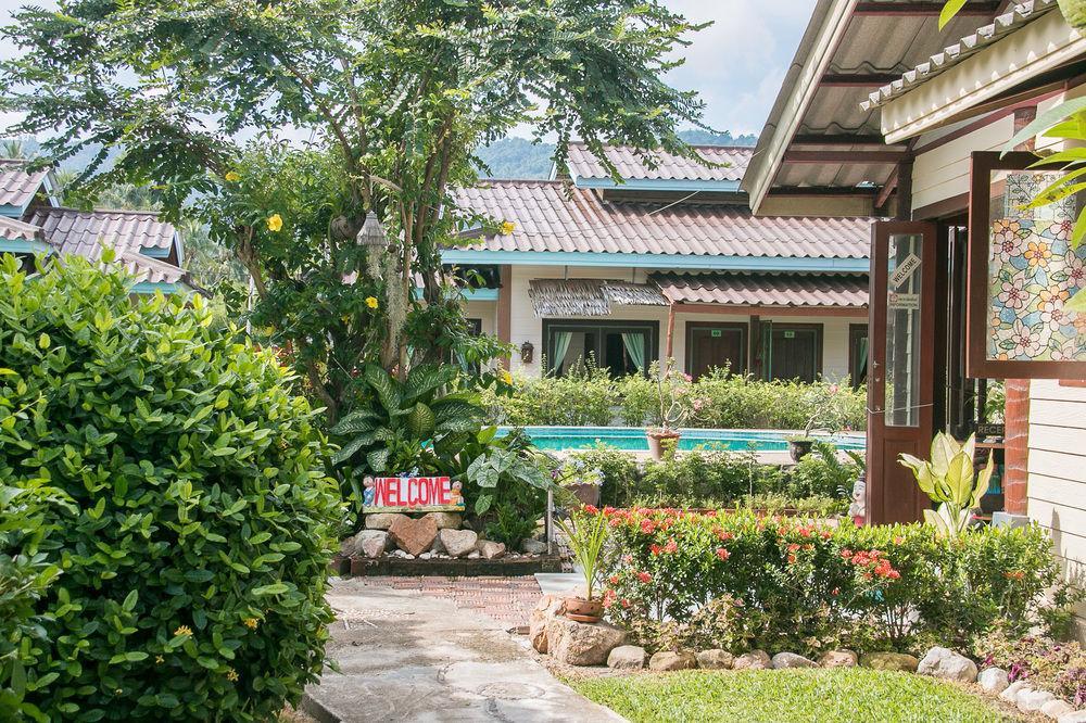 Hotel The Samui Native Mae Nam
