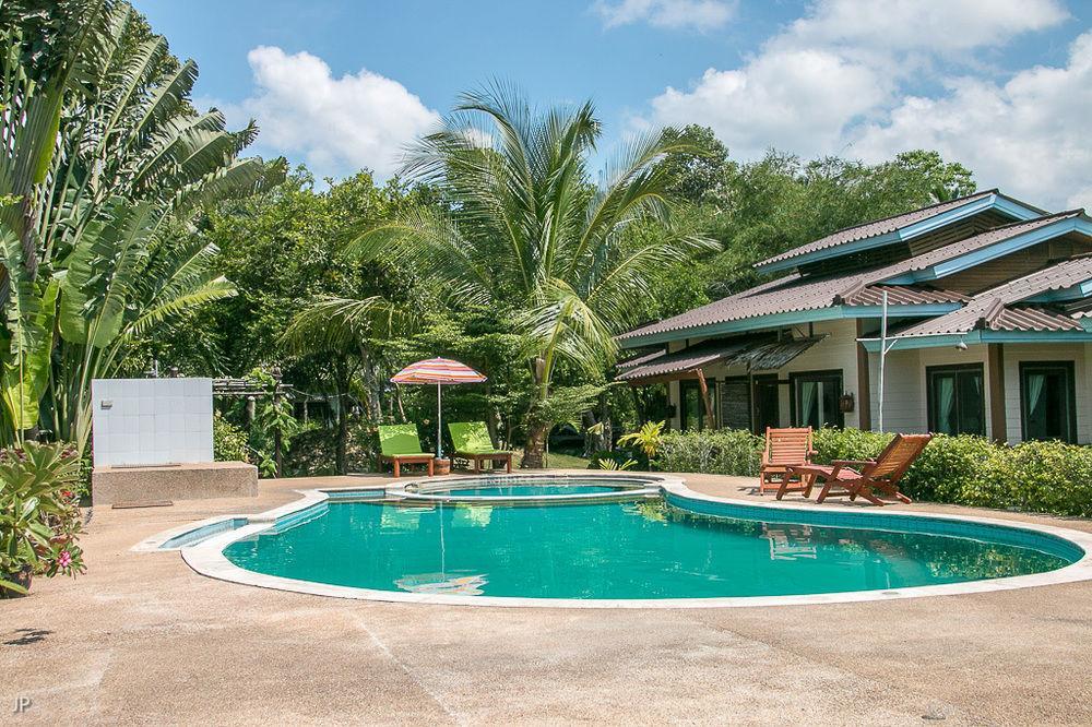 Hotel The Samui Native 3*