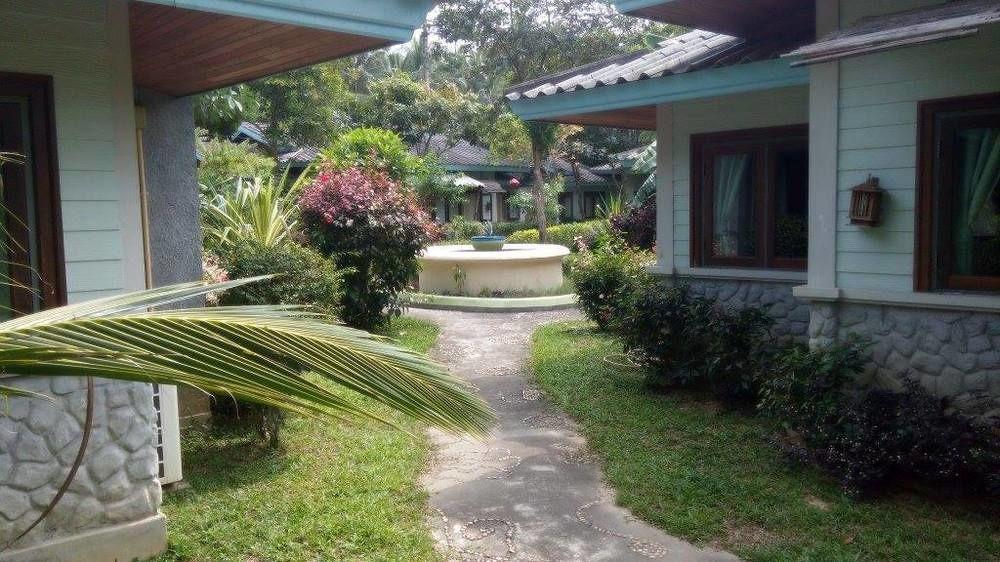 Hotel The Samui Native