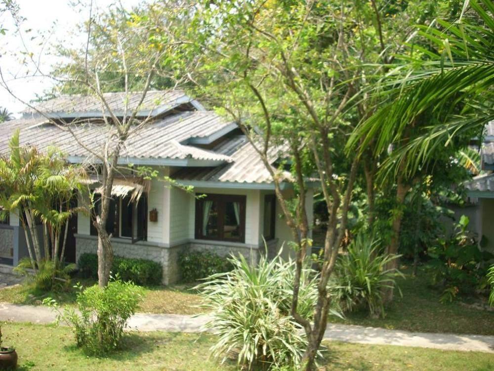 The Samui Native