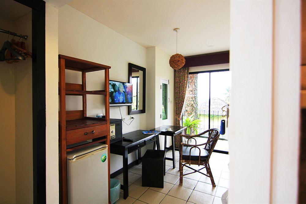 Hotel Khaolak Tony 3*