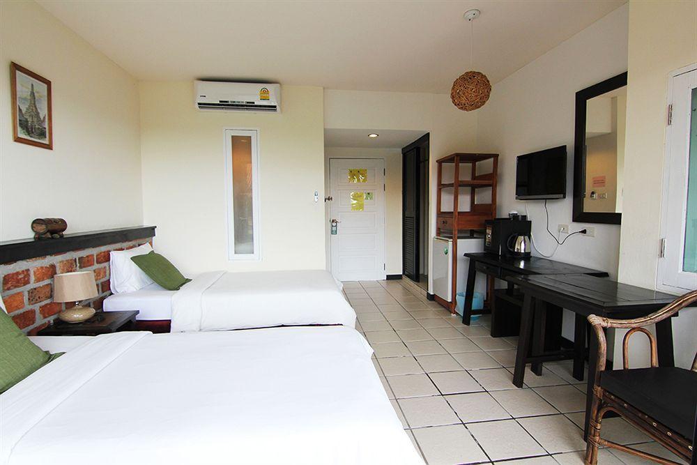 Khaolak Tony