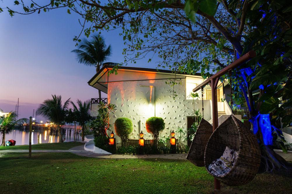 Hotel Samui Pier Front &