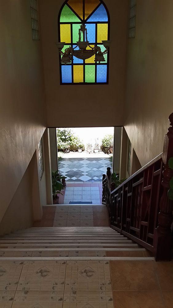 Guest house Rattana & 2*