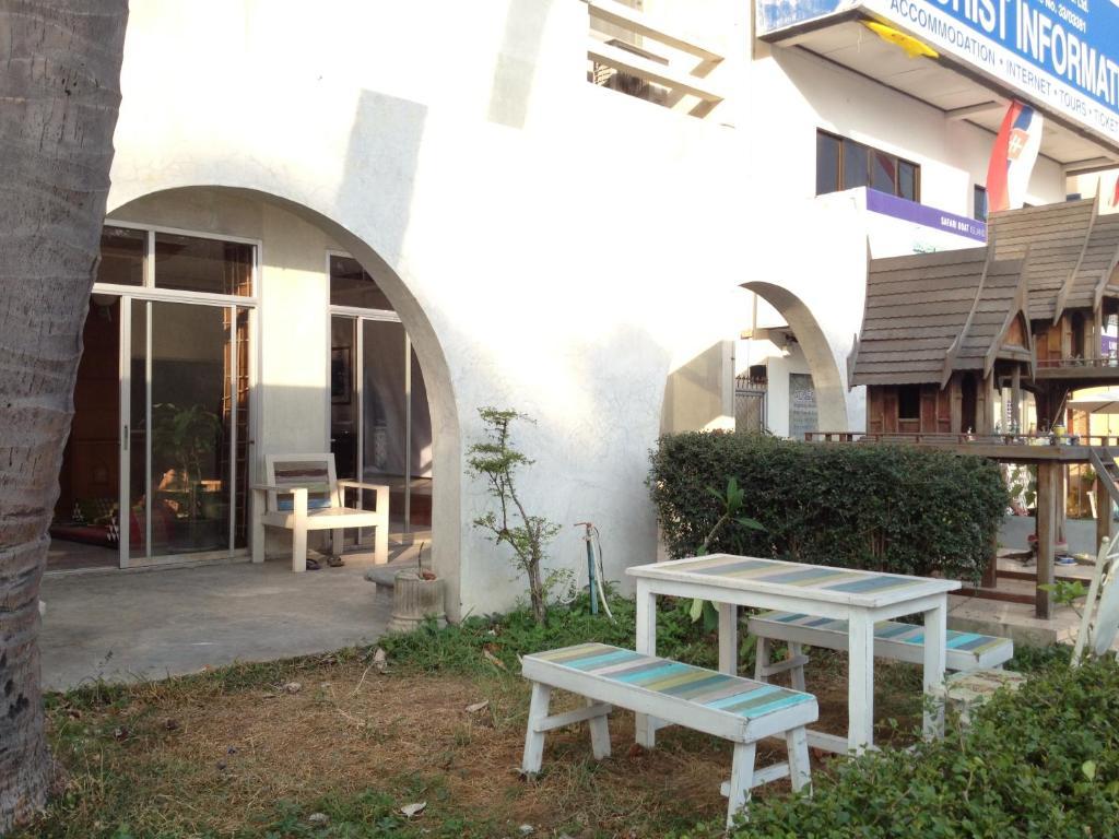 Phangan Chai Hotel 3*