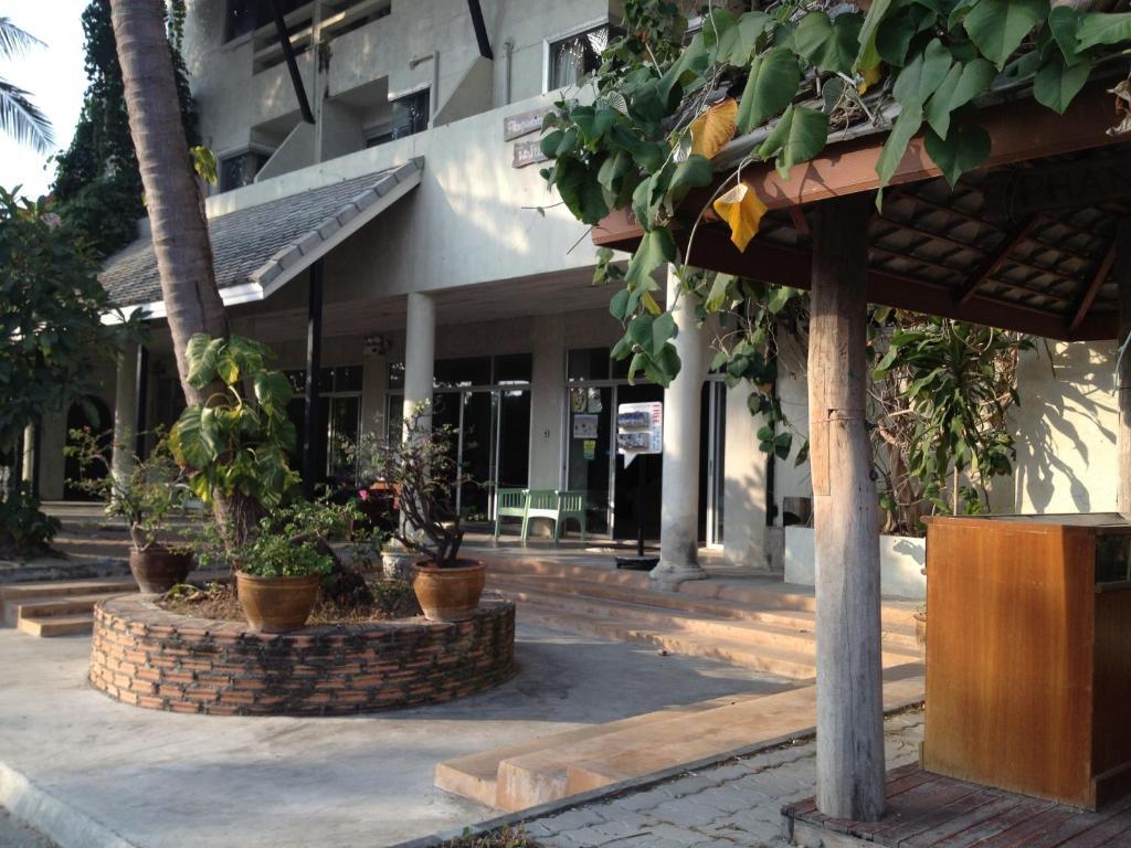 Hotel Phangan Chai 3*