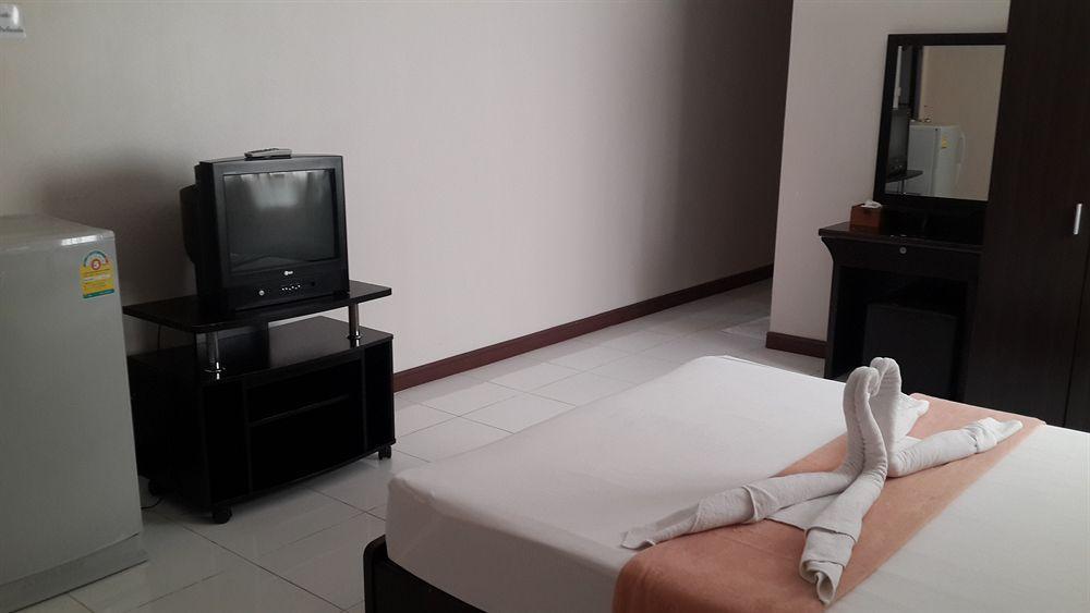 Hotel P.f Mansion 2*
