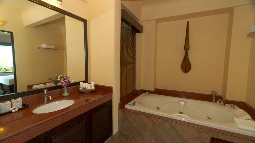 Resort Jamahkiri Dive &