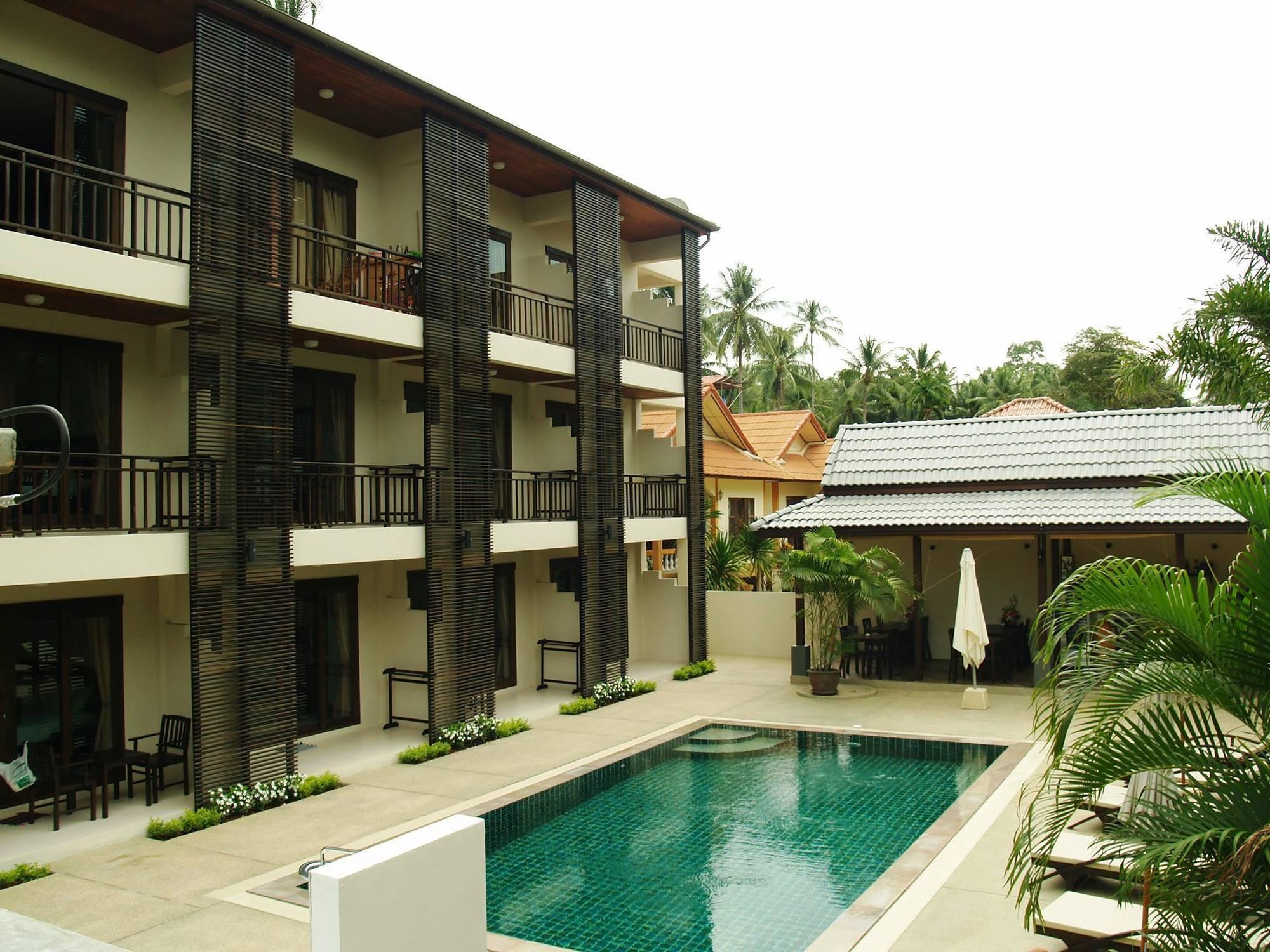 Hotel Ampha Place Mae Nam