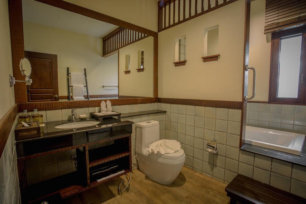 Hotel Away Hot Spring 4*