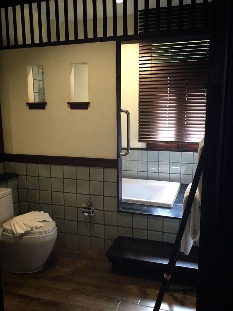 Hotel Away Hot Spring 4*