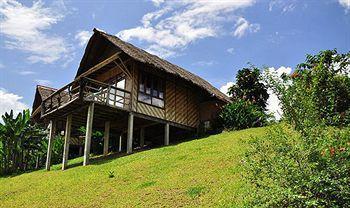 The Cliff & River Jungle 3*