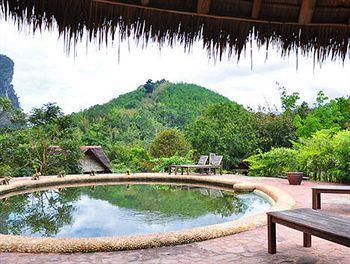 The Cliff & River Jungle Hotel Phanom