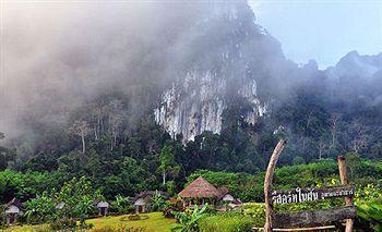 The Cliff & River Jungle Hotel 3*