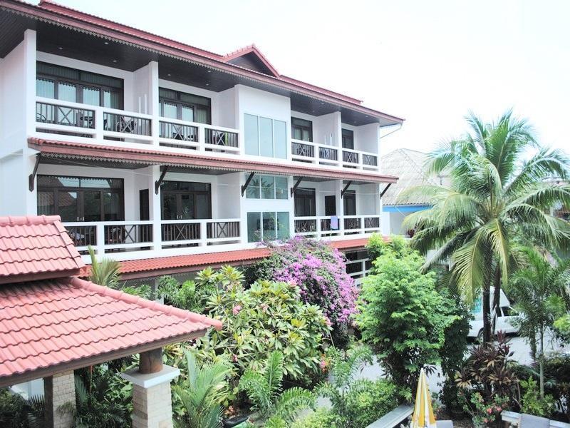Perfect Hotel 2*