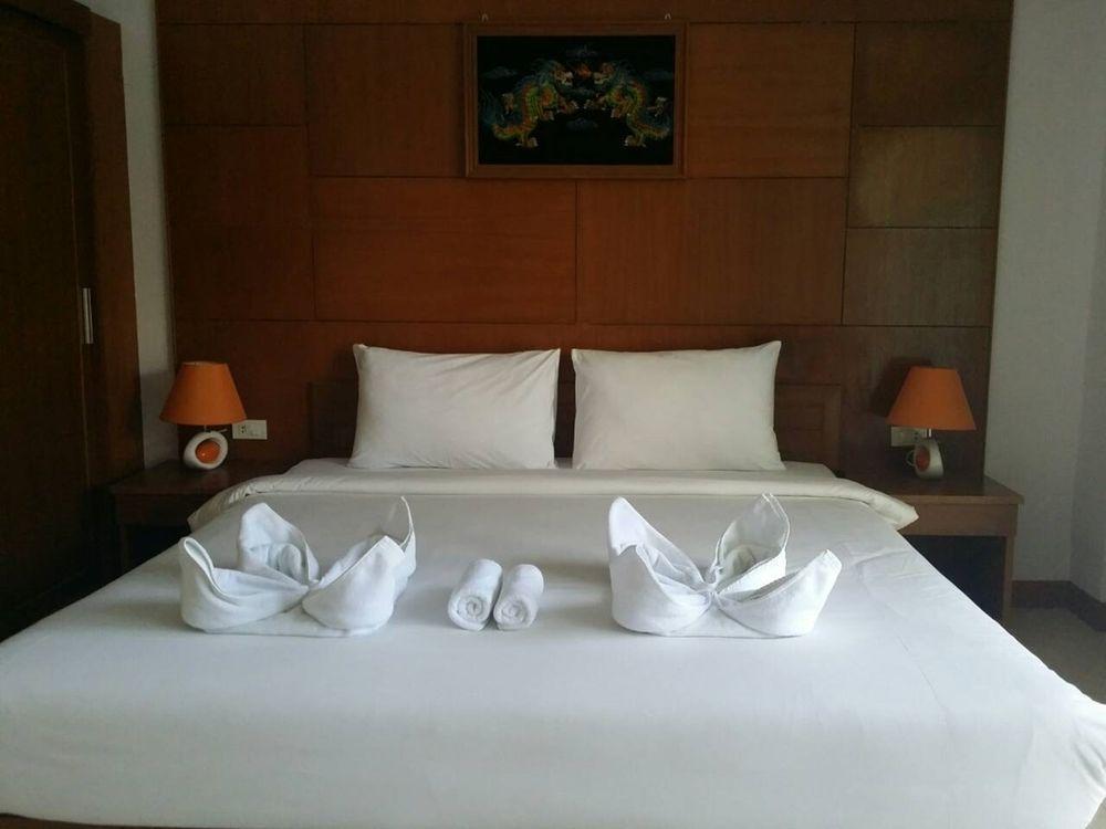 Phuket Tropical 2*