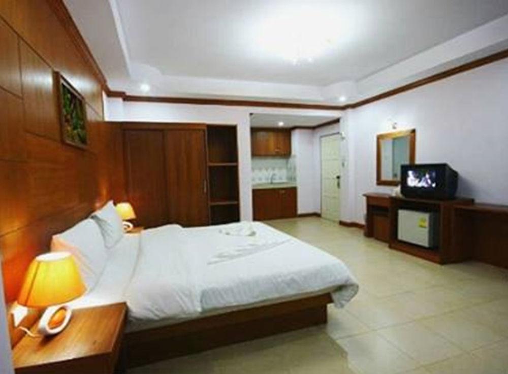 Phuket Tropical Hotel