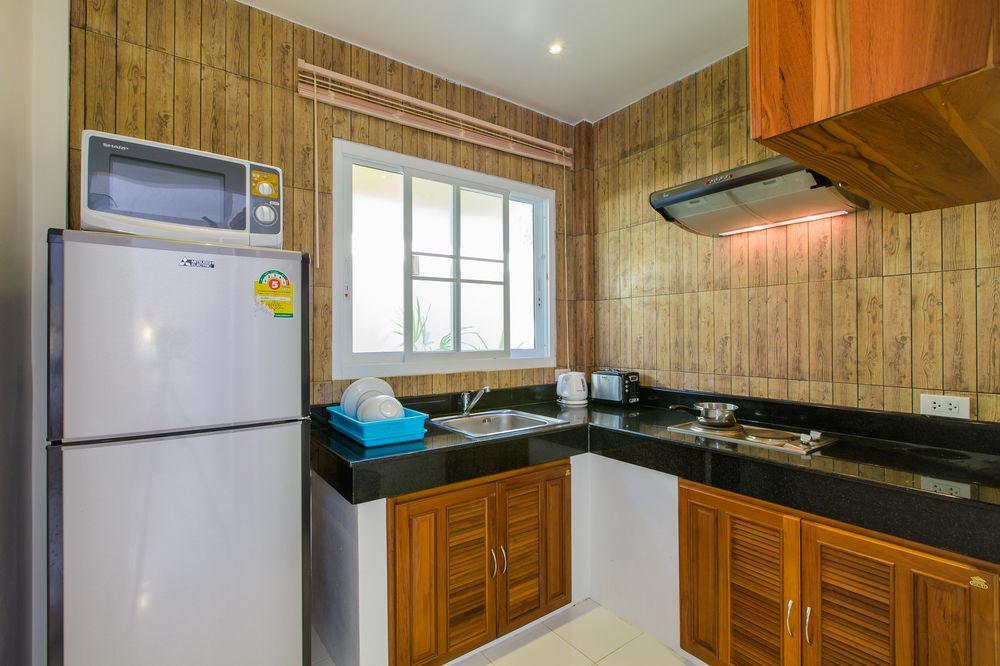 Lemon Tree Naturist Resort Naiharn Beach Phuket Hotel 3*