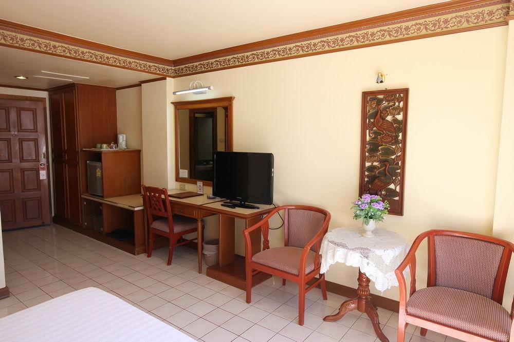 Phi Phi Inn *