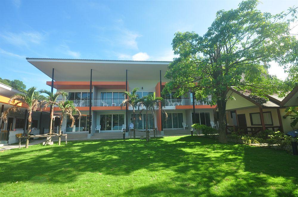 Rimlay Resort 2*