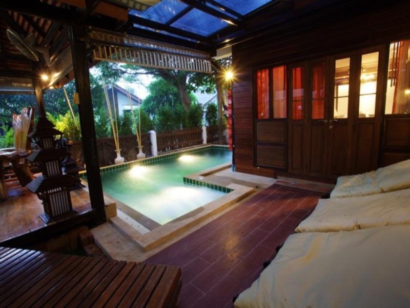 Jomtien Pattaya Pool By Nidnoy Villa *