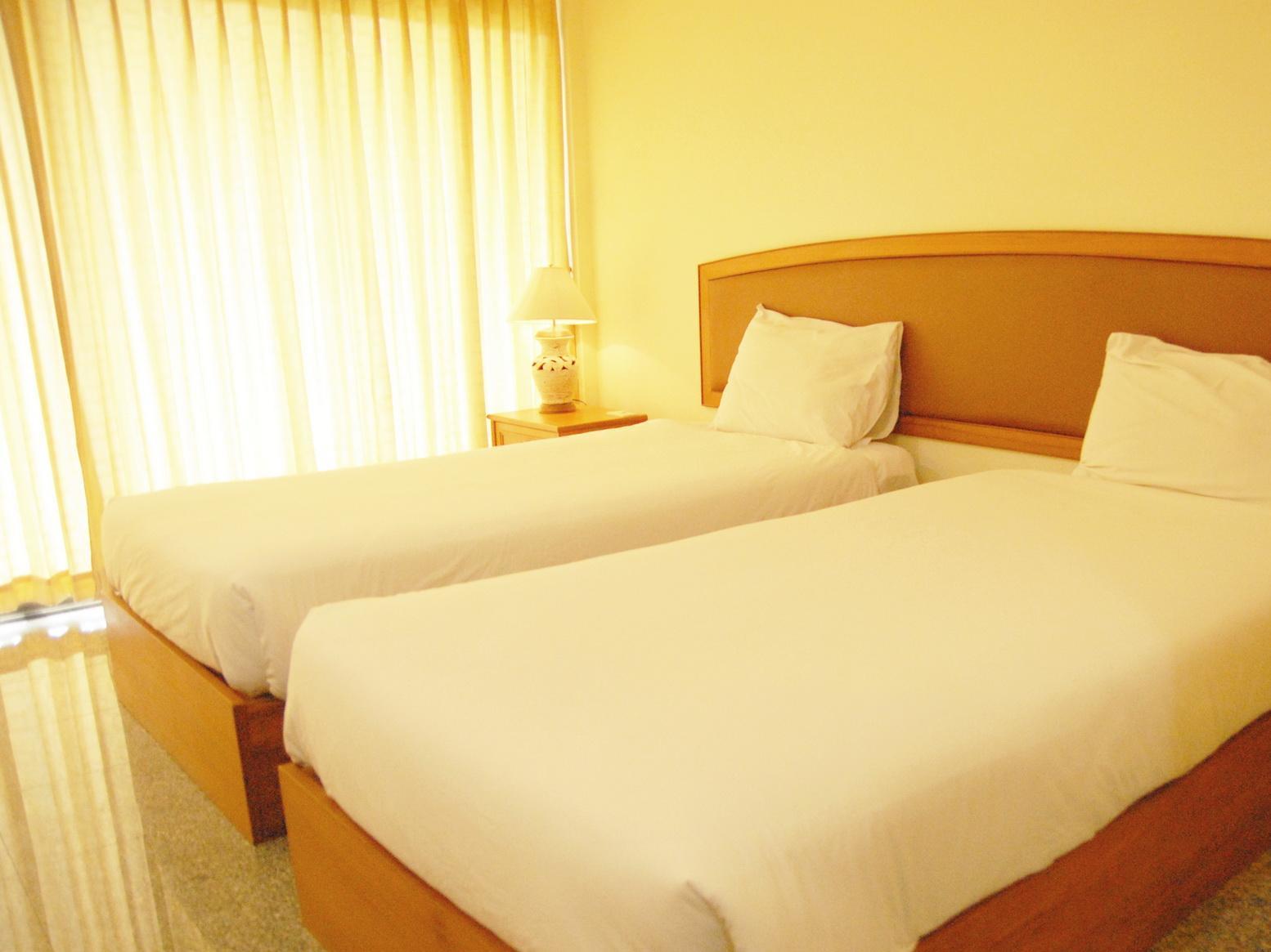 Oyo 859 Golden Land Hotel 2*