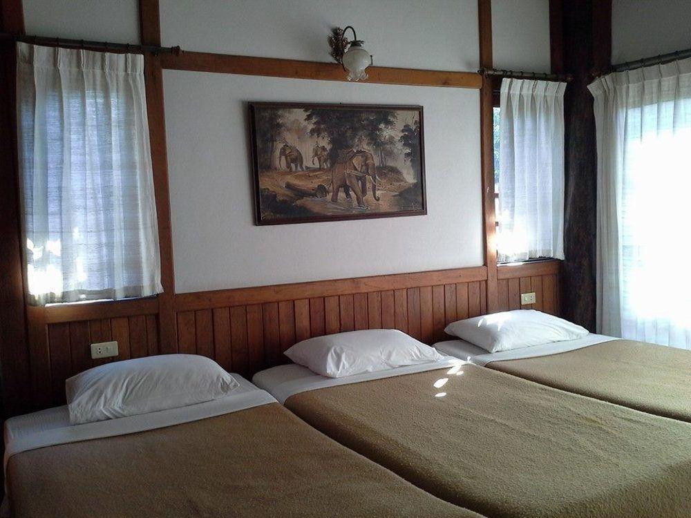 Baanklangdoi Hotel