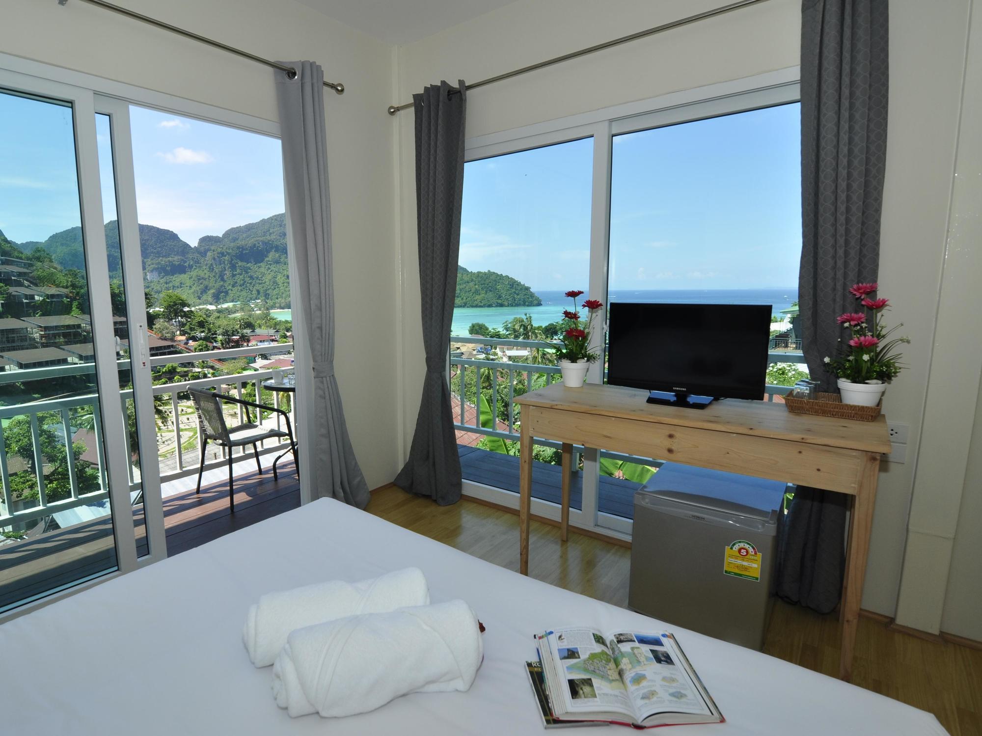Papaya Resort 3*