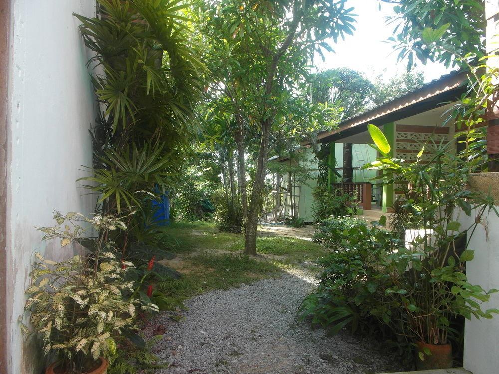 Wandee Hostel