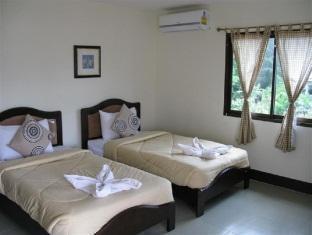 Oyo 75304 Riverside 3* Khao Lak