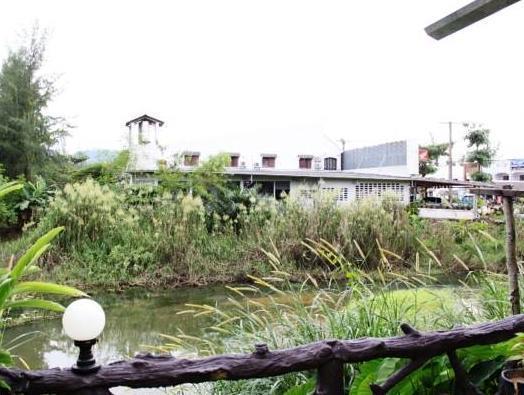 Oyo 75304 Riverside Hotel Khao Lak