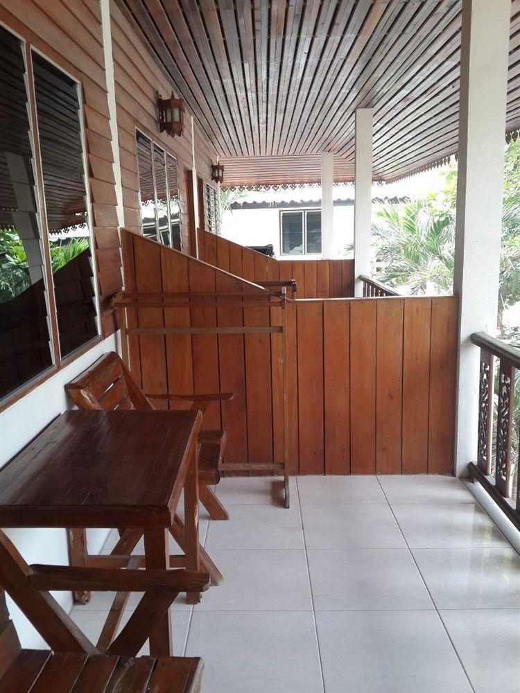 Jp * Koh Tao