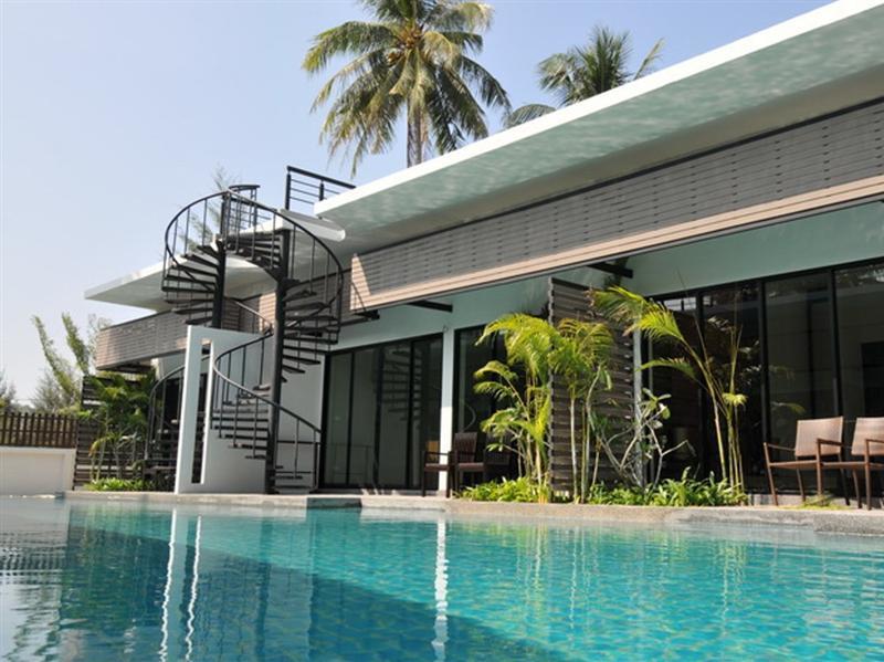 The Kris Condotel Hotel