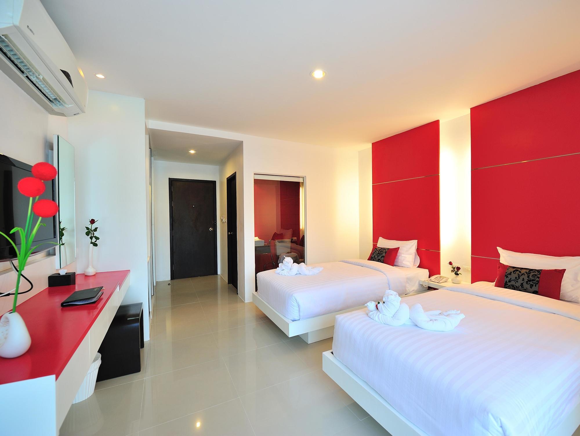 Alfresco Phuket Hotel 3*