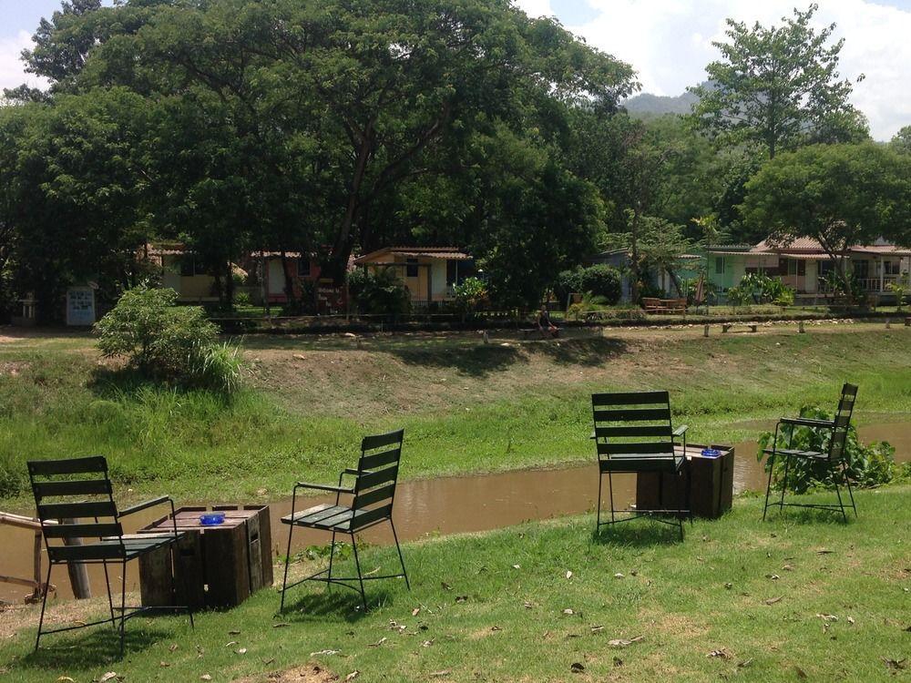 River Corner Resort Pai