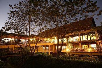 Golden Pine And Resort Chiang Rai