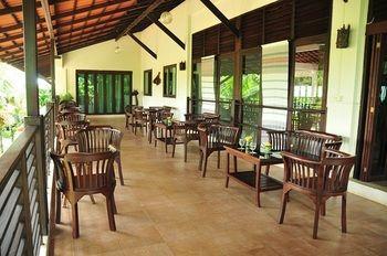 Golden Pine And 4* Chiang Rai