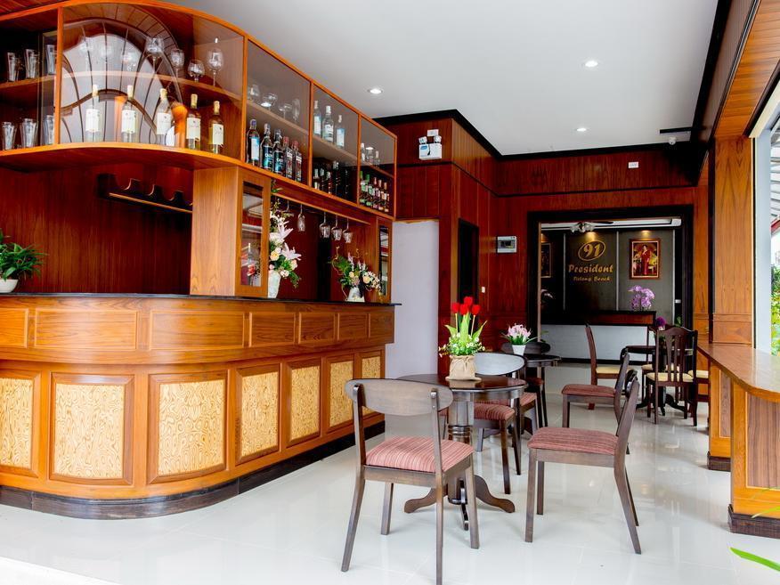 91 Patong Beach Hotel