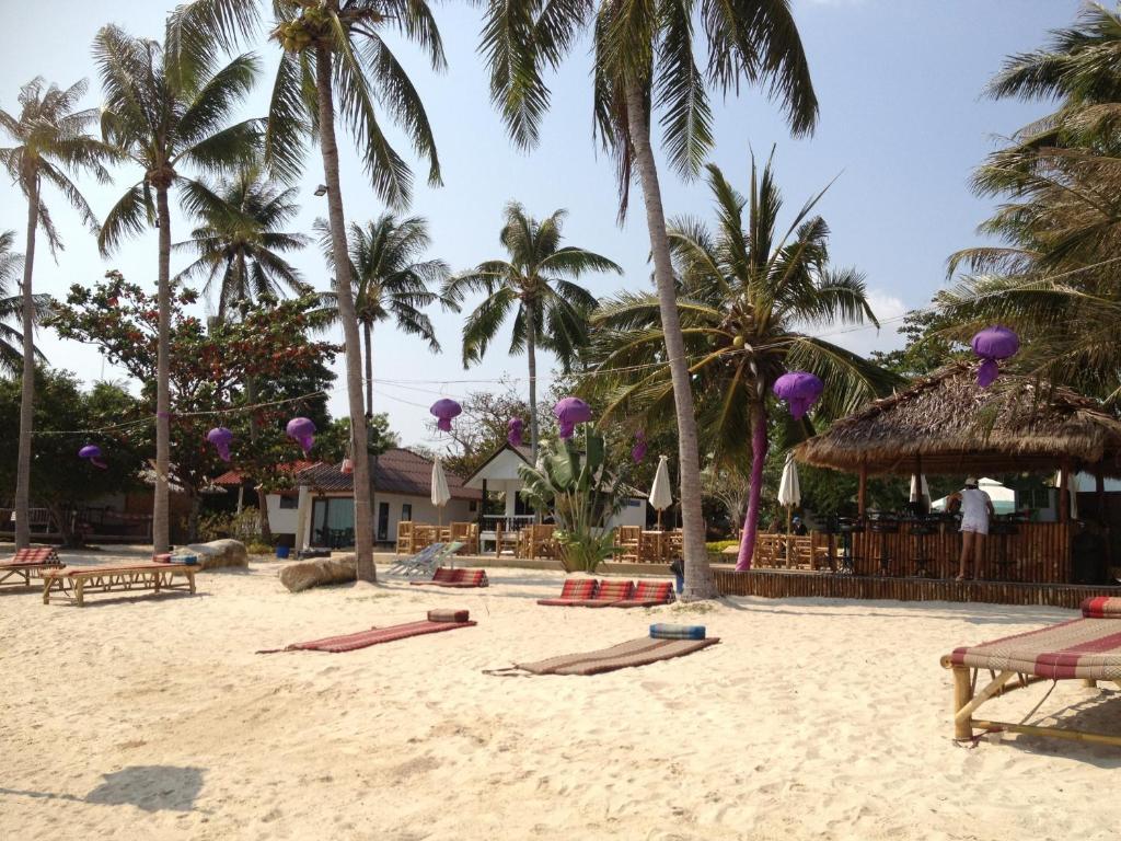Hotel The Village